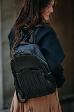 Fame Curve Backpack- Black