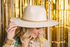 Oatmeal Chain Buckle Hat