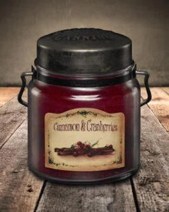 Cinnamon & Cranberries Candle